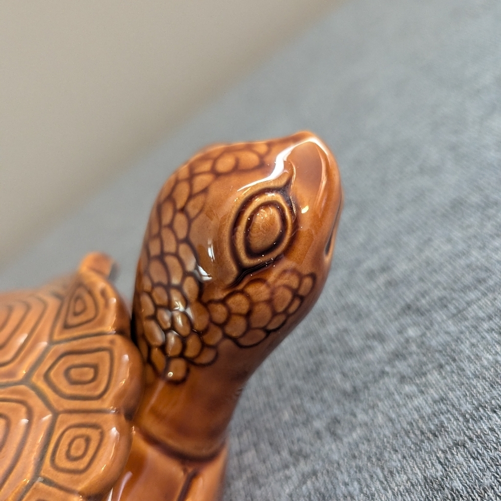 Giftcraft Ceramic Turtle Trinket Box - Picture 3 of 7